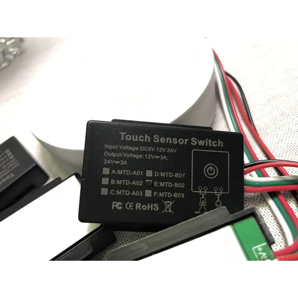 Công tắc cảm ứng đèn gương thông minh WS08CA, WS08D1 cho chiếc gương sang trọng, Smarthome