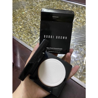 Phấn phủ Bobbi Brown Sheer Finish Pressed Powder - tone Soft Porcelain