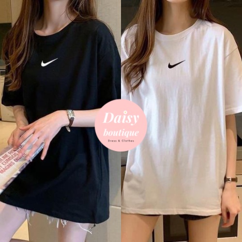 Áo Thun Nam Nữ Hai Màu Đen Trắng Có Tick Thêu Form Basic Daisy Boutique Mã 508