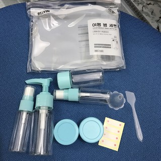 Bộ chiết mỹ phẩm 6 món mini Hàn Quốc.
