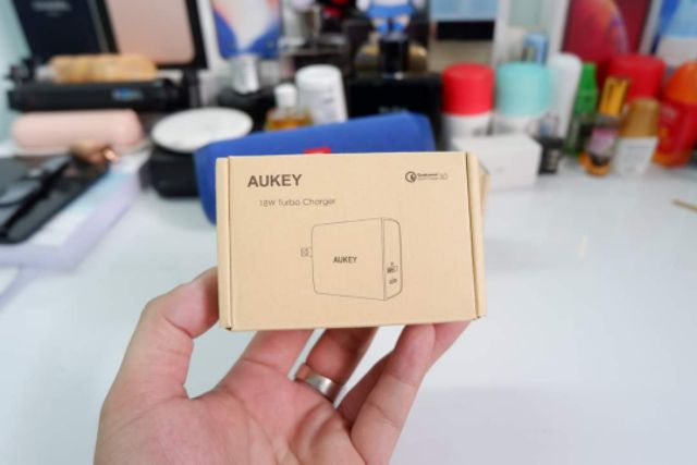 CỐC SẠC 18W AUKEY TURBO CHARGER PA-Y17