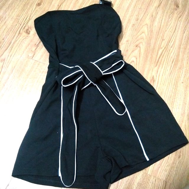 Jumpsuit ZARA quây đen nơ