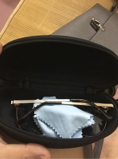 Kính hm auth