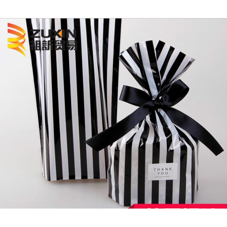 Túi cookie sọc đen 20x14cm tập 100 chiếc