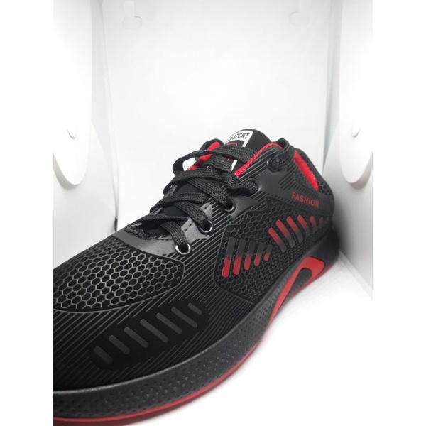 Giày thể thao nam / sneaker cột dây cổ thấp màu đen phối đỏ nổi bật
