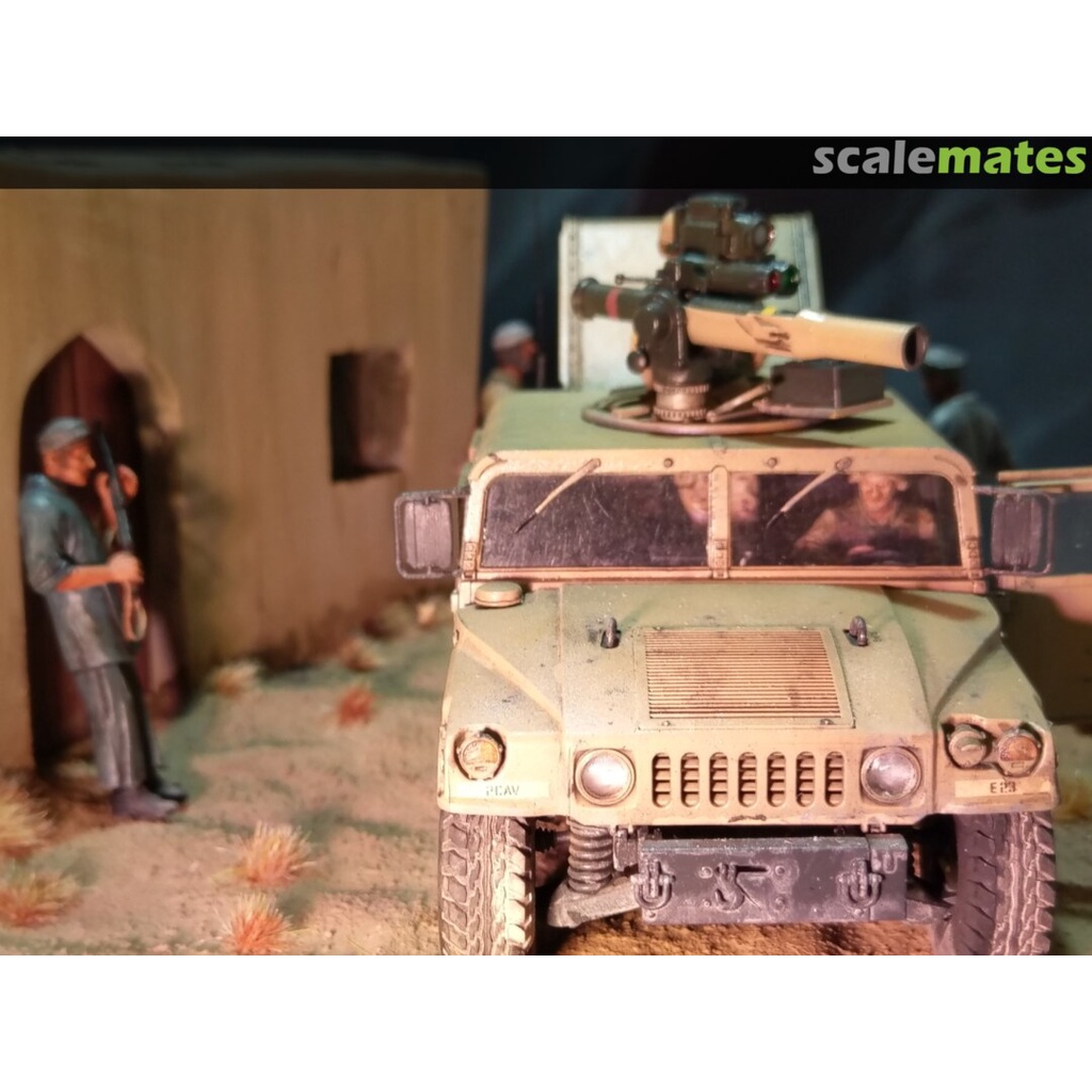Mô hình lắp ráp xe quân sự bọc thép 1/35 M1046 Humvee TOW Missile Carrier 35267 - GDC
