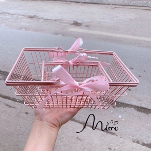 Giỏ Sắt Nơ Hồng Pastel Phụ Kiện Chụp Ảnh Trang Trí Nhà Và Cửa Hàng Rất Xinh 2 size