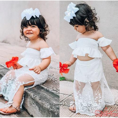 Set áo croptop hở vai + chân váy ngắn cho bé gái