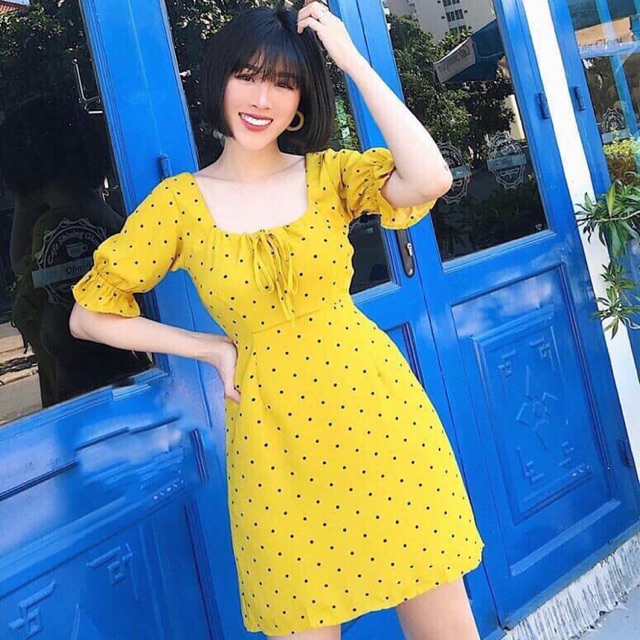 Đầm xòe chấm bi đơn giản nhẹ nhàng form gọn xinh thích hợp đi dạo diện hàng ngày