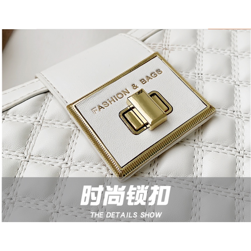 D238 Túi xách thời trang phối dây xích khóa cài ngang sang chảnh