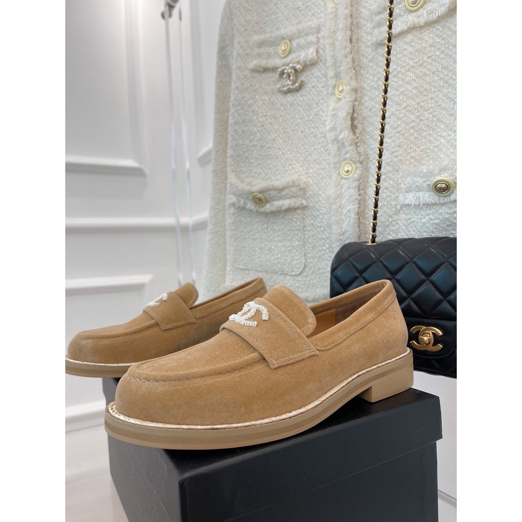 Giày lười nhung thời trang nữ cao cấp 𝘾𝙝𝙖𝙣𝙚𝙡 𝘾𝙝𝙖𝙣n𝙚𝙡 sành điệu, thanh lịch