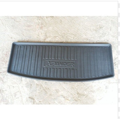 lót cốp nhựa xpander