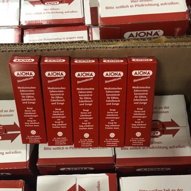 Kem đánh răng ajona