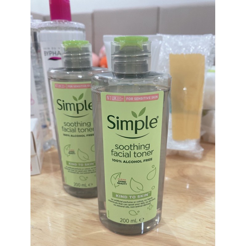 Toner Simple Smoothing facial toner