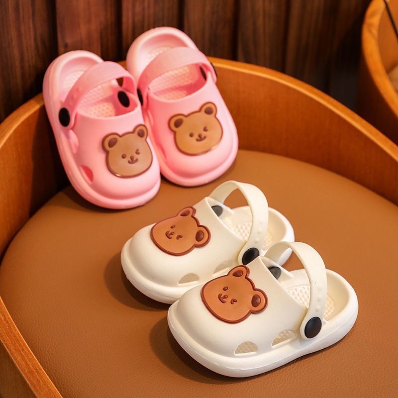 Dép sục gấu đế dẻo siêu bền có quai cho bé