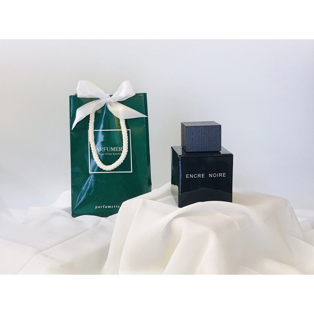 Nước hoa nam Lalique Encre Noire lịch lãm, bí ẩn, phong trần
