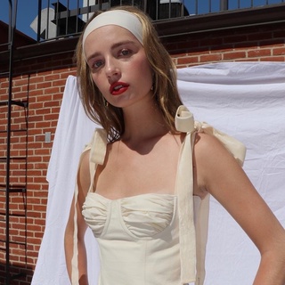 Bustier - Áo 2 dây có gọng ngực