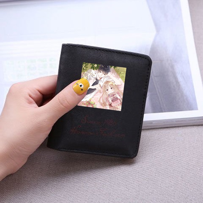 Ví ngắn đen cầm tay in hình VỤNG TRỘM KHÔNG THỂ GIẤU - Tình Yêu Thầm Kín manhua thời trang tiện lợi nam nữ