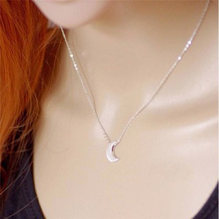 Dây chuyền mặt trăng khuyết.