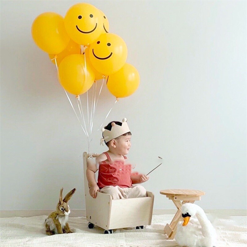 Bóng hình mặt cười màu vàng trang trí sinh nhật Hàn Quốc