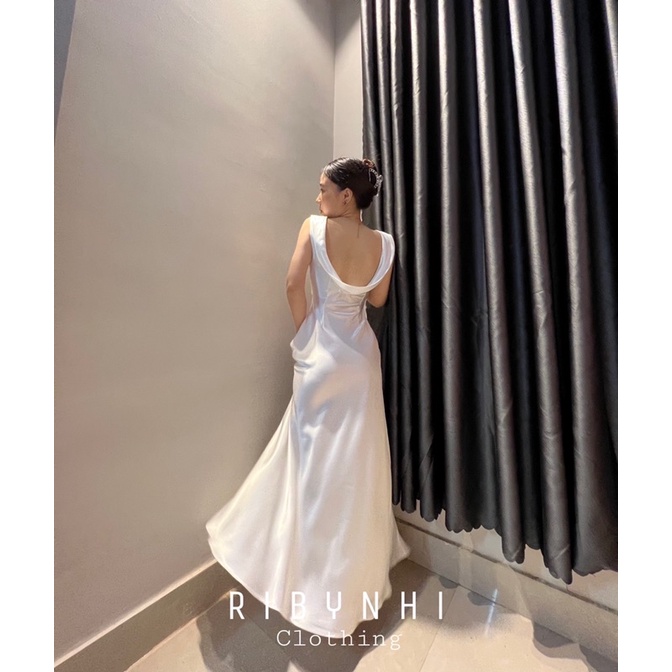 váy lụa maxi đổ lưng Athena Dress