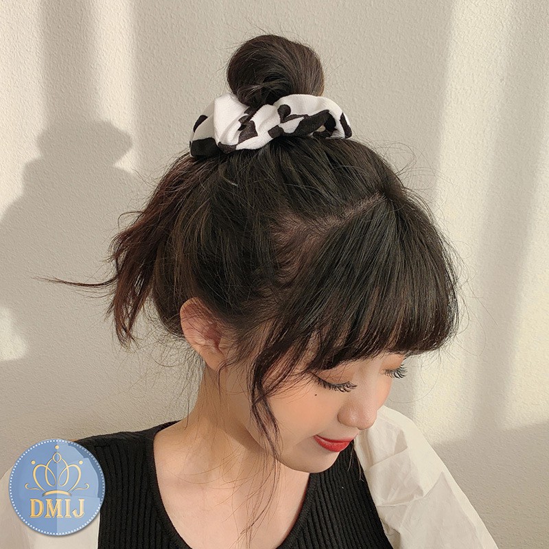 [Mã FAMARAL2 giảm 10K đơn 50K]Cột Tóc Vải Scrunchies Họa Tiết Bò Sữa Nhiều Mẫu Đáng Yêu