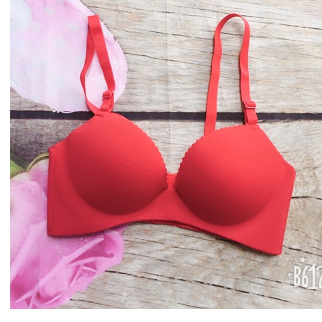 Áo lót su không gọng đệm dày bàn tay ( duy nhất màu đỏ )