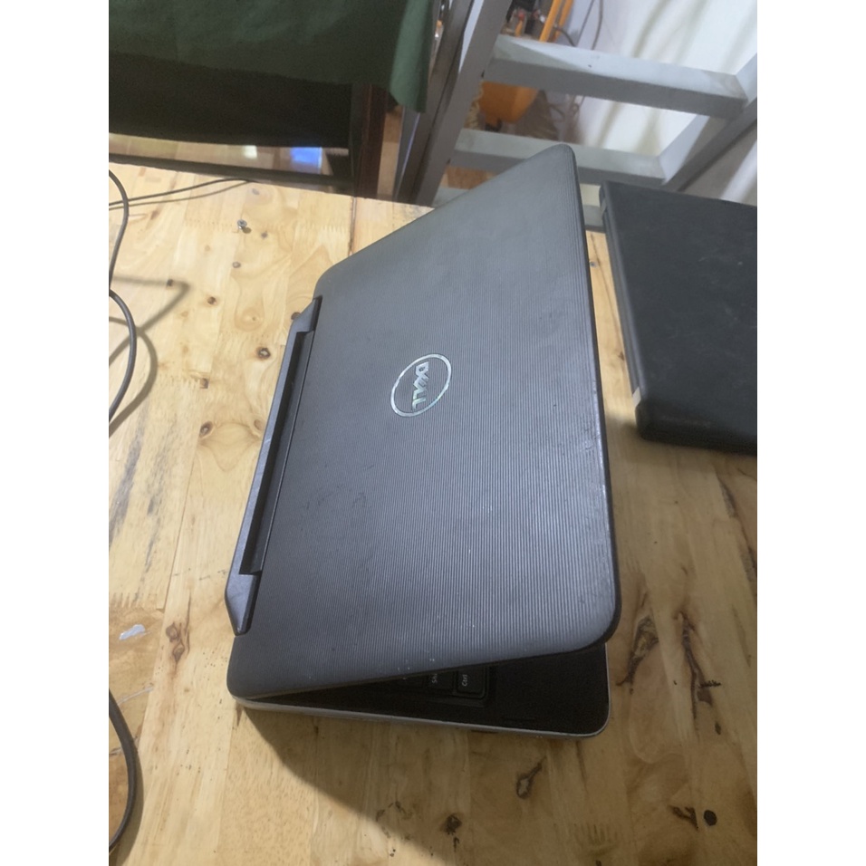 Laptop Dell Inspiron N4050