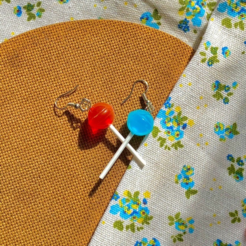 khuyên tai kẹo mút MERCY🍭🍬