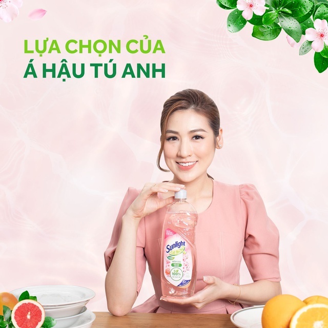 COMBO 3 Chai Nước rửa chén Sunlight Mềm Dịu Hương Bưởi Tây &amp; Hoa Anh Đào chai 750gx3