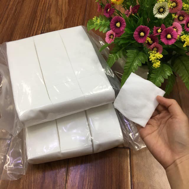 Bông cắt sẵn dùng trong thẩm mỹ viện