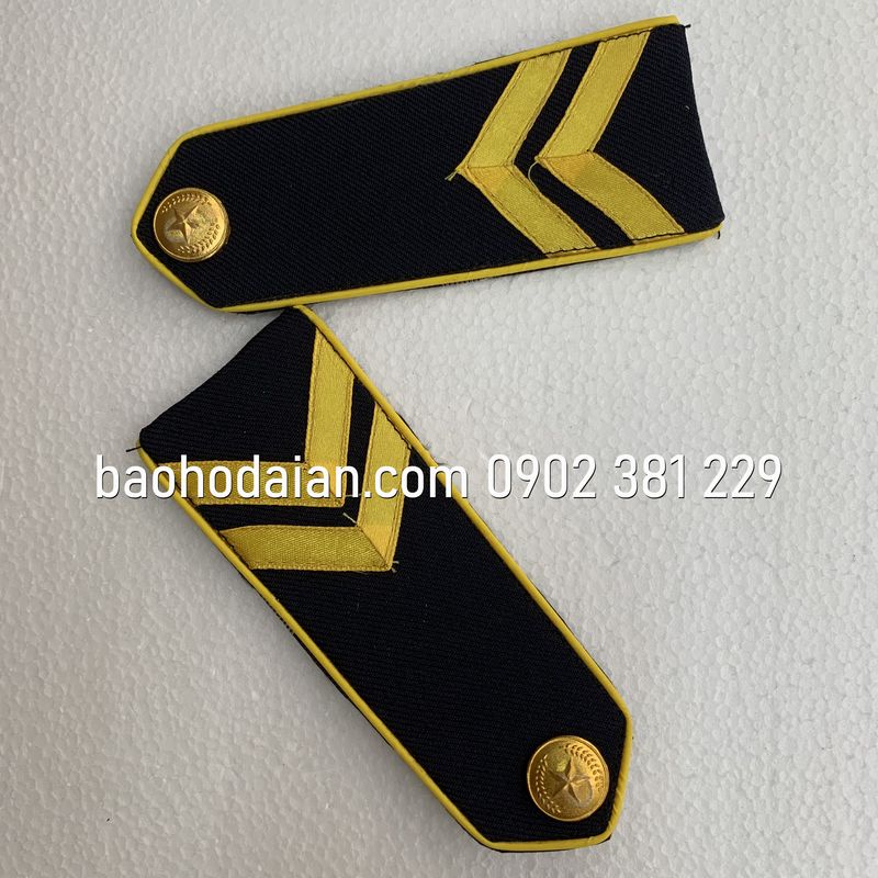 Cầu vai bảo vệ viền vàng gạch V mũi tên (1 cặp)
