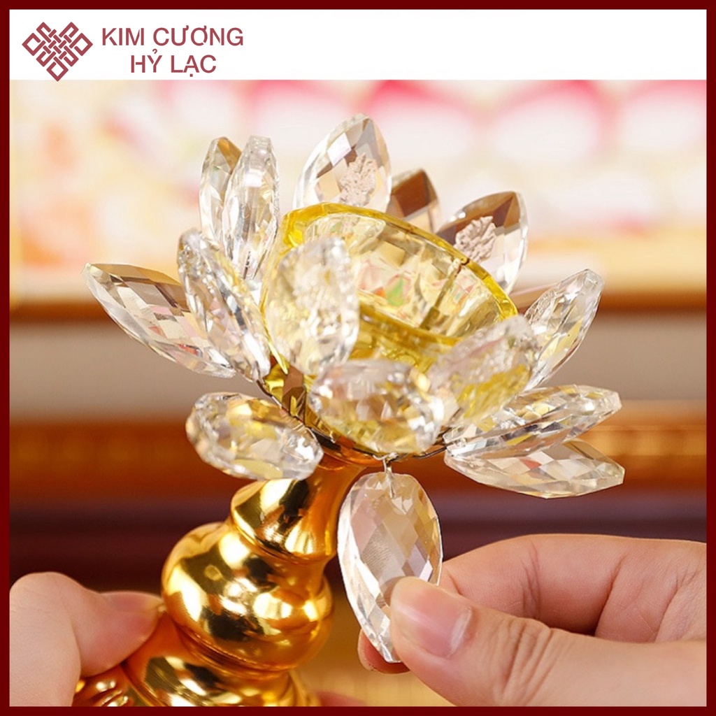 Chân Đèn Hoa Sen Pha Lê Đế Hợp Kim Đựng Nến