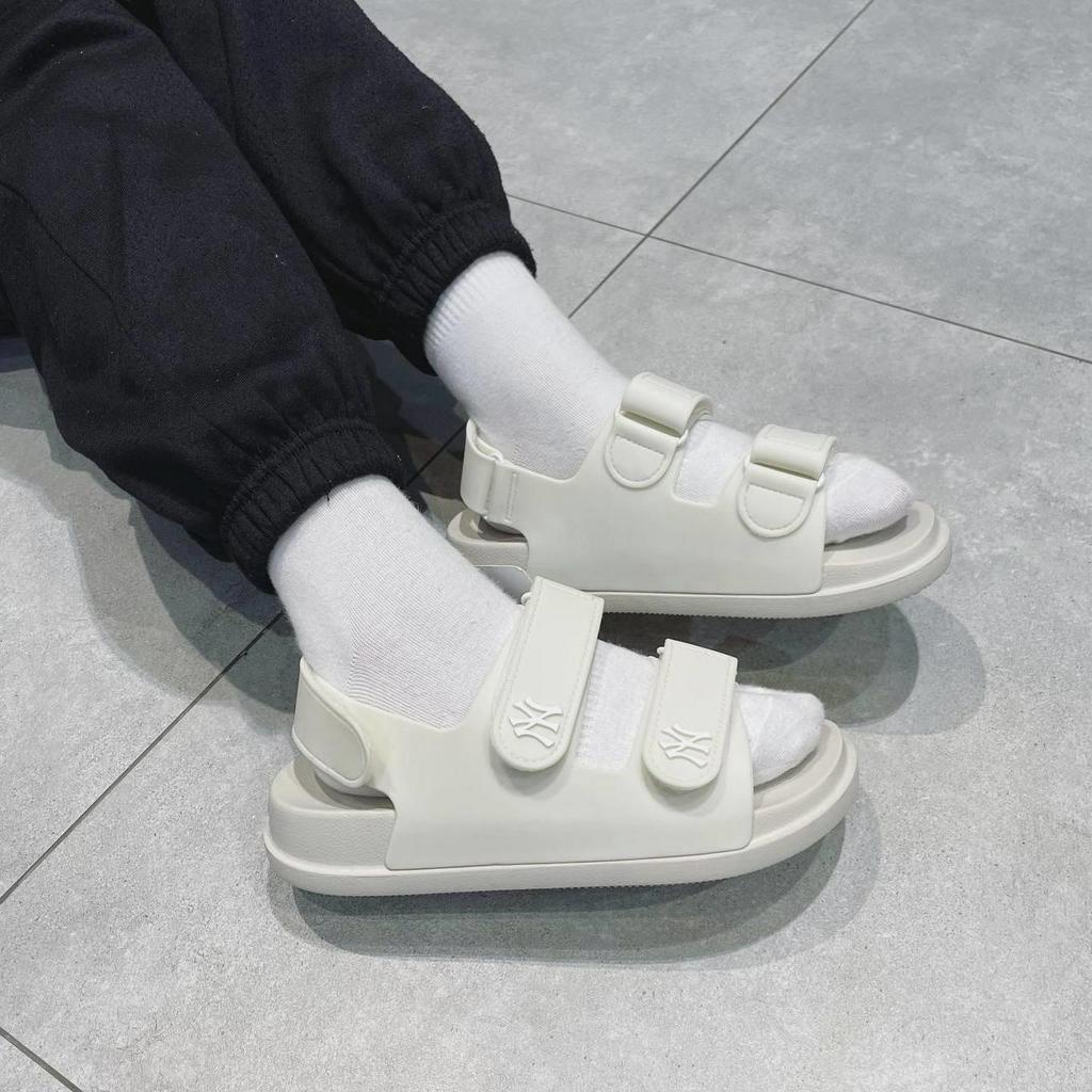 GIÀY SANDAL MLB CHUNKY NEW YORK YANKEE CREAM - 16953