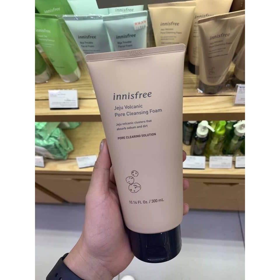 (BIG SALE) Sữa rửa mặt tro núi lửa innisfree - tẩy tế bào chết Jeju Volcanic Pore Scrub Foam 150ml chính hãng