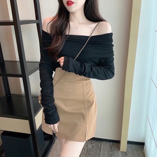 Set áo rớt vai kèm chân váy mềm xếp ly dễ thương Rossy