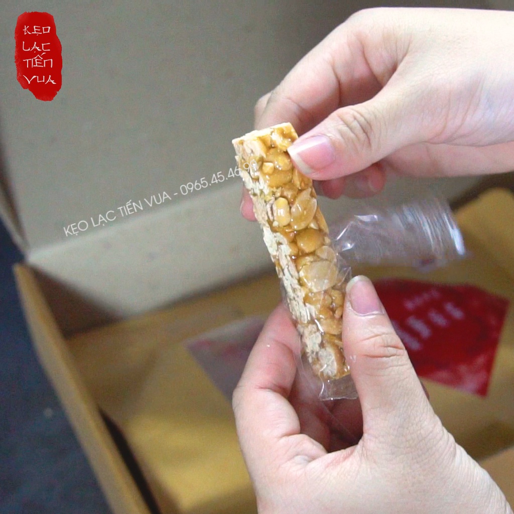 1 chiếc Bánh Cáy Tiến Vua -  Làng Nguyễn