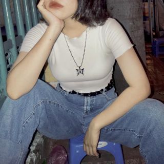 Áo croptop viền bèo ( form chất vải đẹp, ảnh shop chụp )