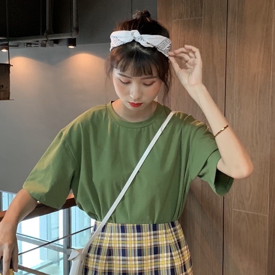 Áo thun trơn tay lỡ dáng rộng unisex, áo phông nam nữ form rộng đen trắng Zinti Shop AT01