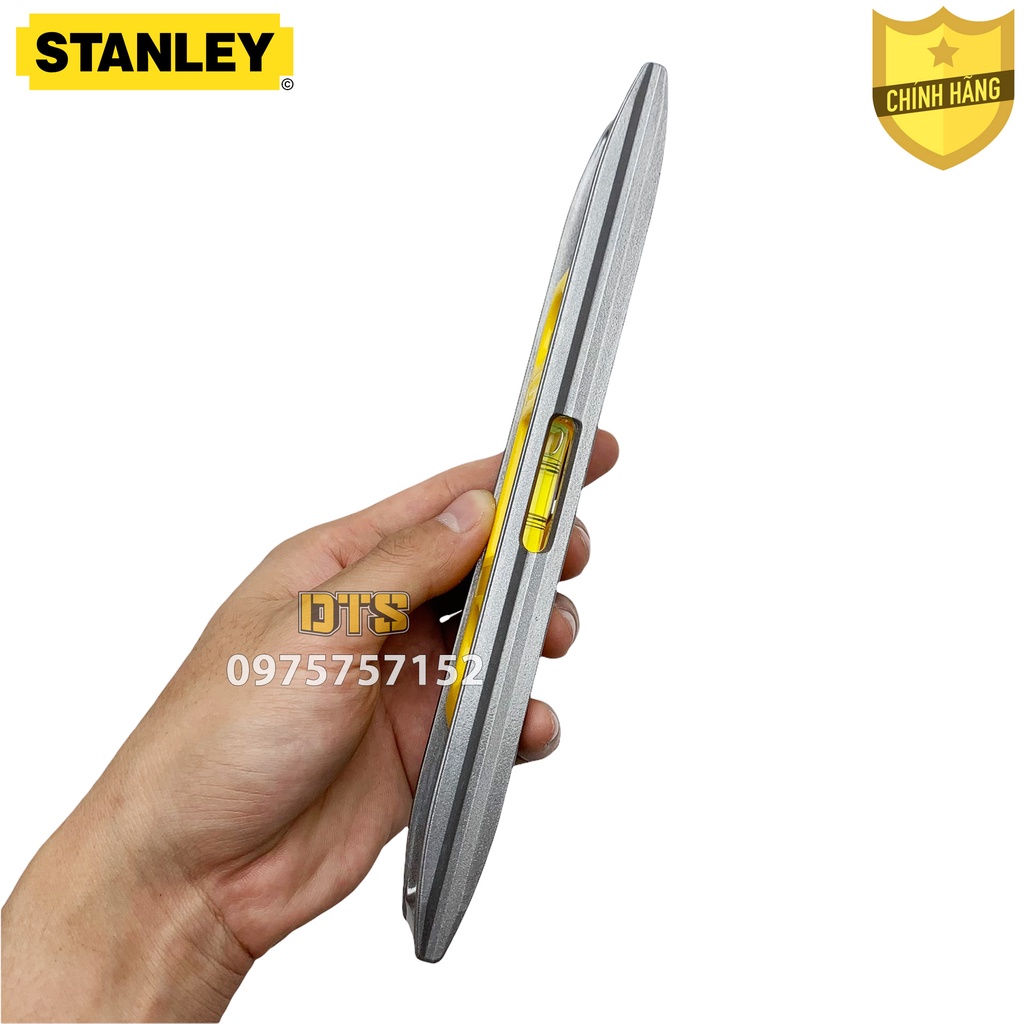 Thước thủy nivo cao cấp 9 inch Stanley Mỹ dài 229mm, khung thép đúc nguyên khối, ống nước nivo đo góc nghiêng cân bằng