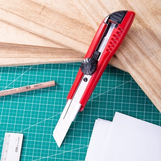 Dao rọc giấy Deli dùng trong văn phòng phẩm cỡ lớn- Dao dọc giấy -  màu đỏ  - 1 cái ED10040 - HOKAMI STORE
