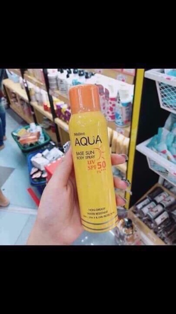 Xịt chống nắng Aqua Thái Lan