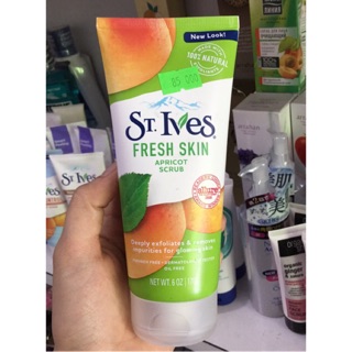 Kem tẩy tế bào chết mặt và toàn thân hương mơ St.Ives Blemish Control Apricot Scrub 170g