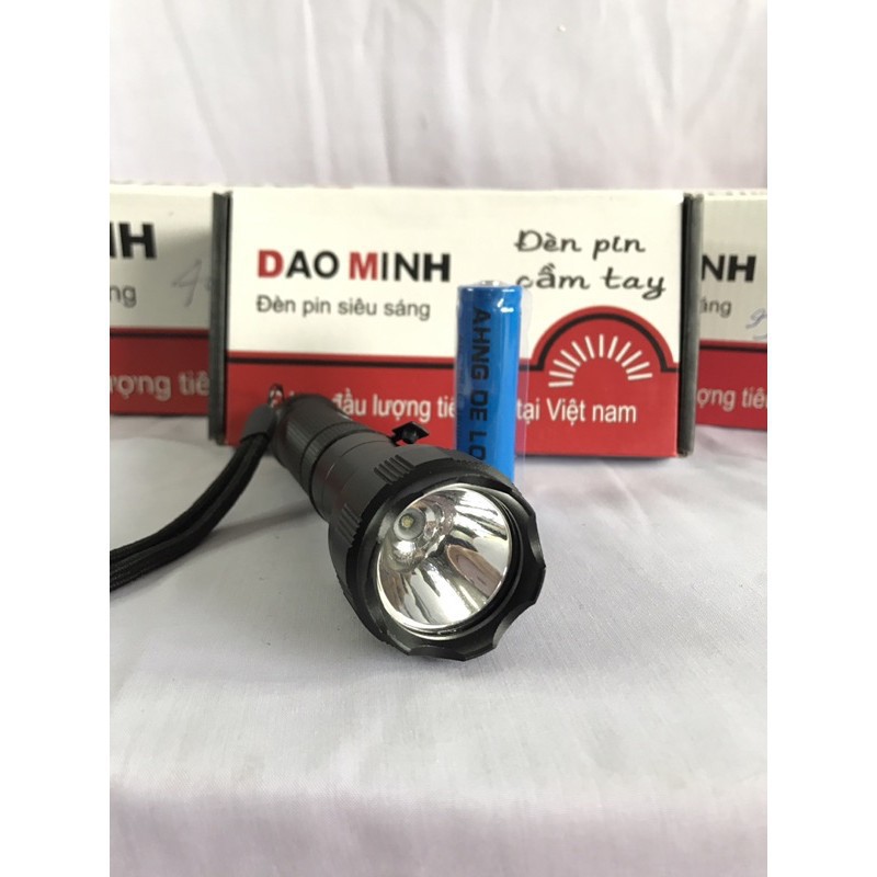 Đèn pin siêu sáng Police C6 loại pin sạc | BigBuy360 - bigbuy360.vn