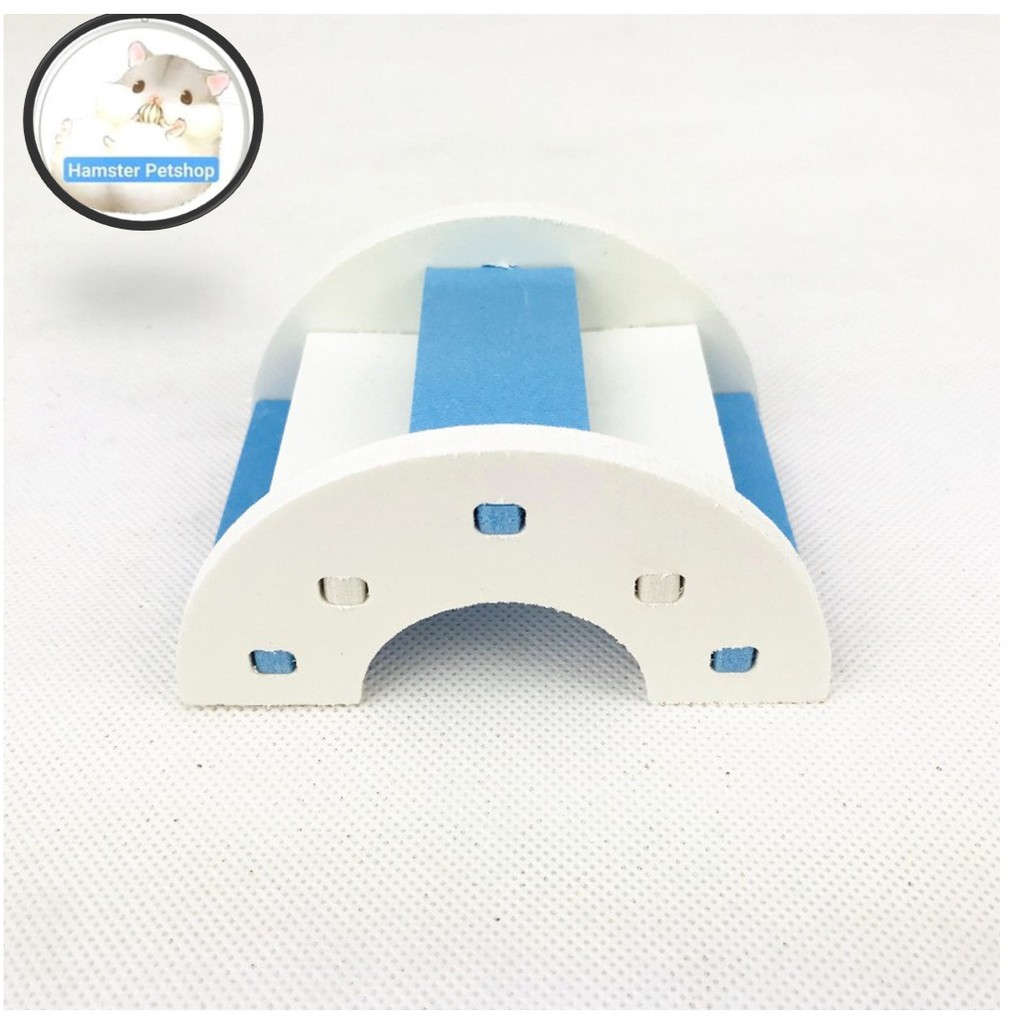 Cầu thang gỗ chui cho Hamster