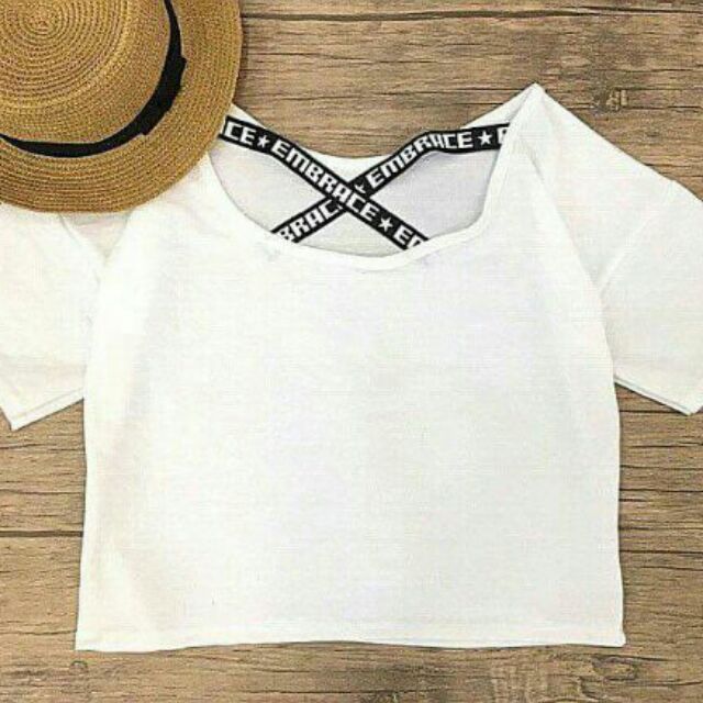 Áo croptop tay ngắn hở lưng