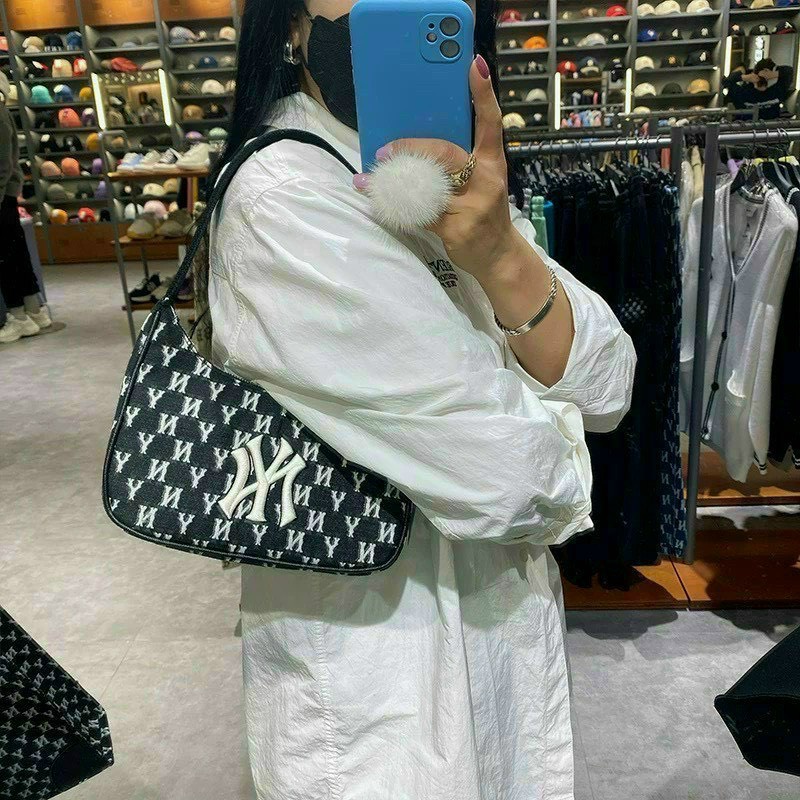 (TQXK 1:1) Túi đeo vai, túi kẹp nách Túi quai xách M/L/B ĐEO VAI SIÊU XINH ✔Form dáng bao sang, thời trang và cá tính