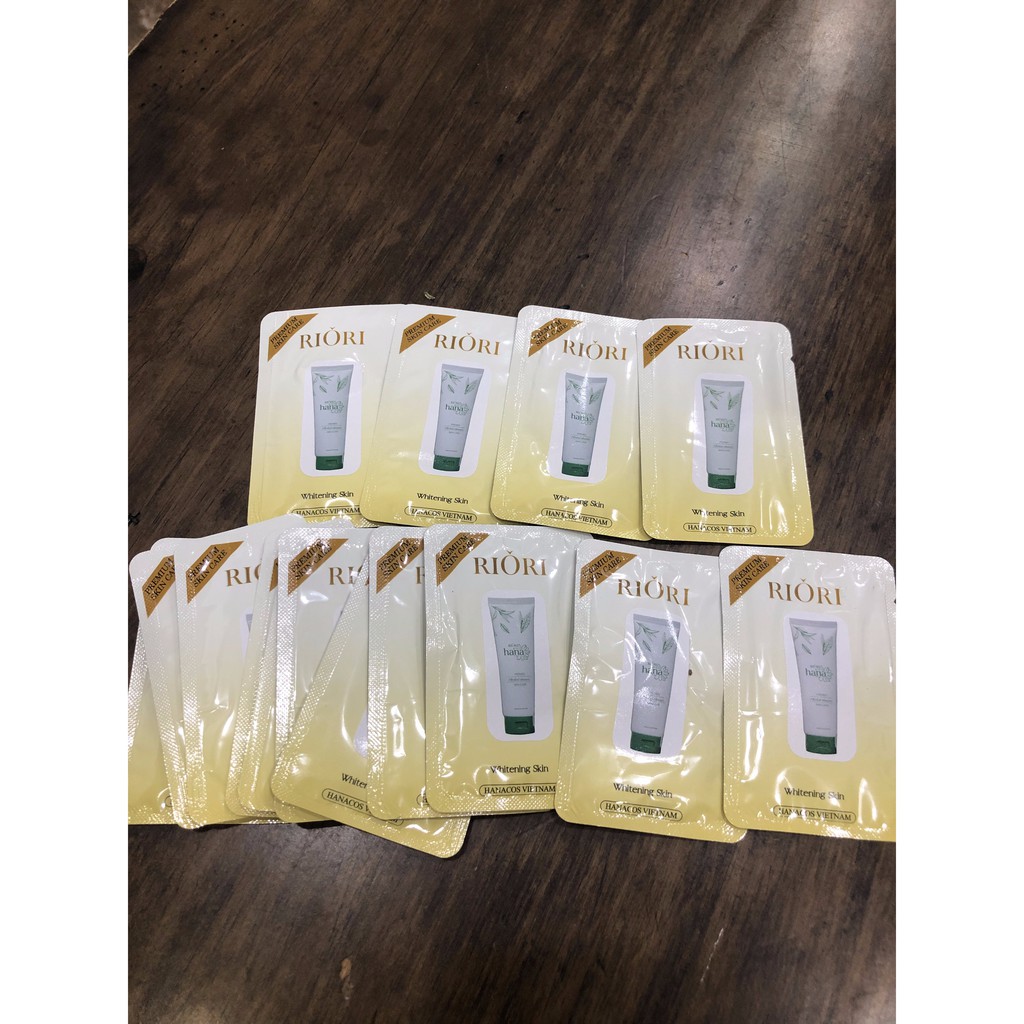 (DẠNG GÓI) Sữa Rửa Mặt Thảo Dược pH 5.5 Làm Sạch Sâu Kiềm Dầu Ngừa Mụn RIORI HERBAL CLEANSER 1.5g