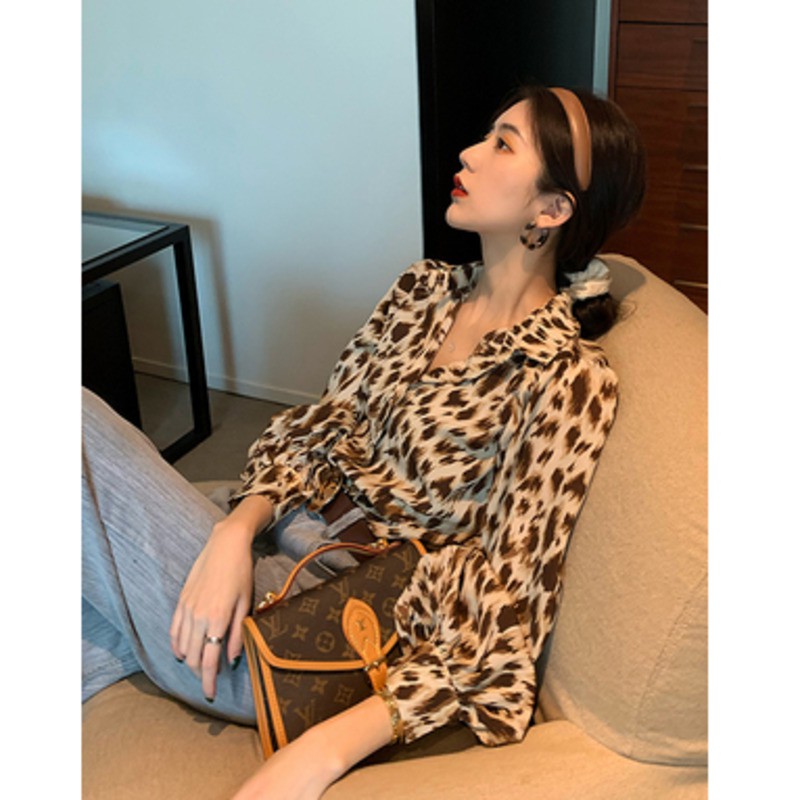 Áo sơ mi nữ tay dài họa tiết da báo cá tính thời trang