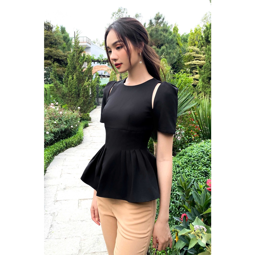 MAIDE Áo kiểu peplum tay ngắn cách điệu vai LELA TOP | BigBuy360 - bigbuy360.vn